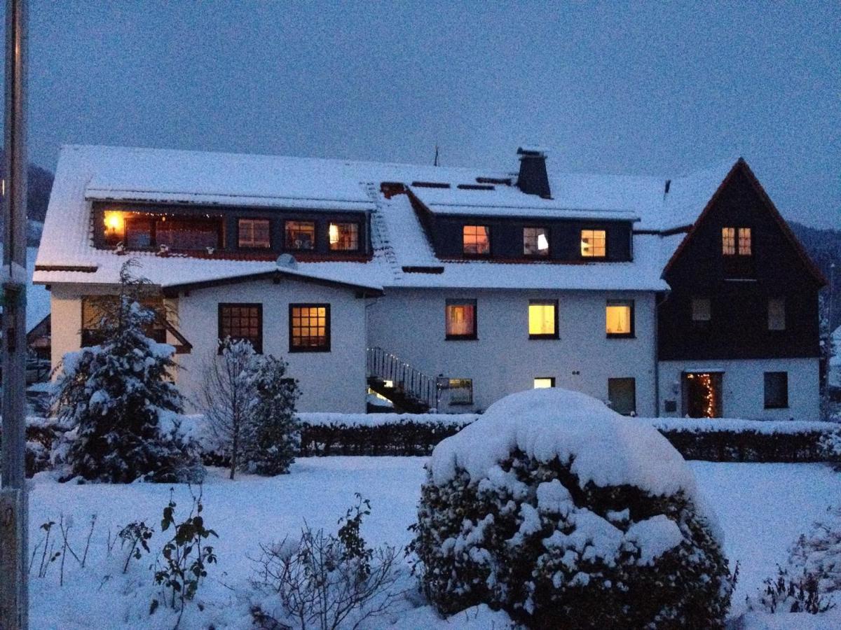Fun4All-Holidayhome Medebach Exteriör bild