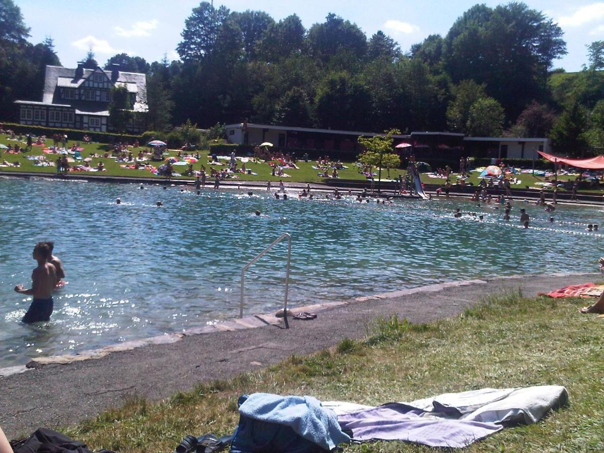 Fun4All-Holidayhome Medebach Exteriör bild