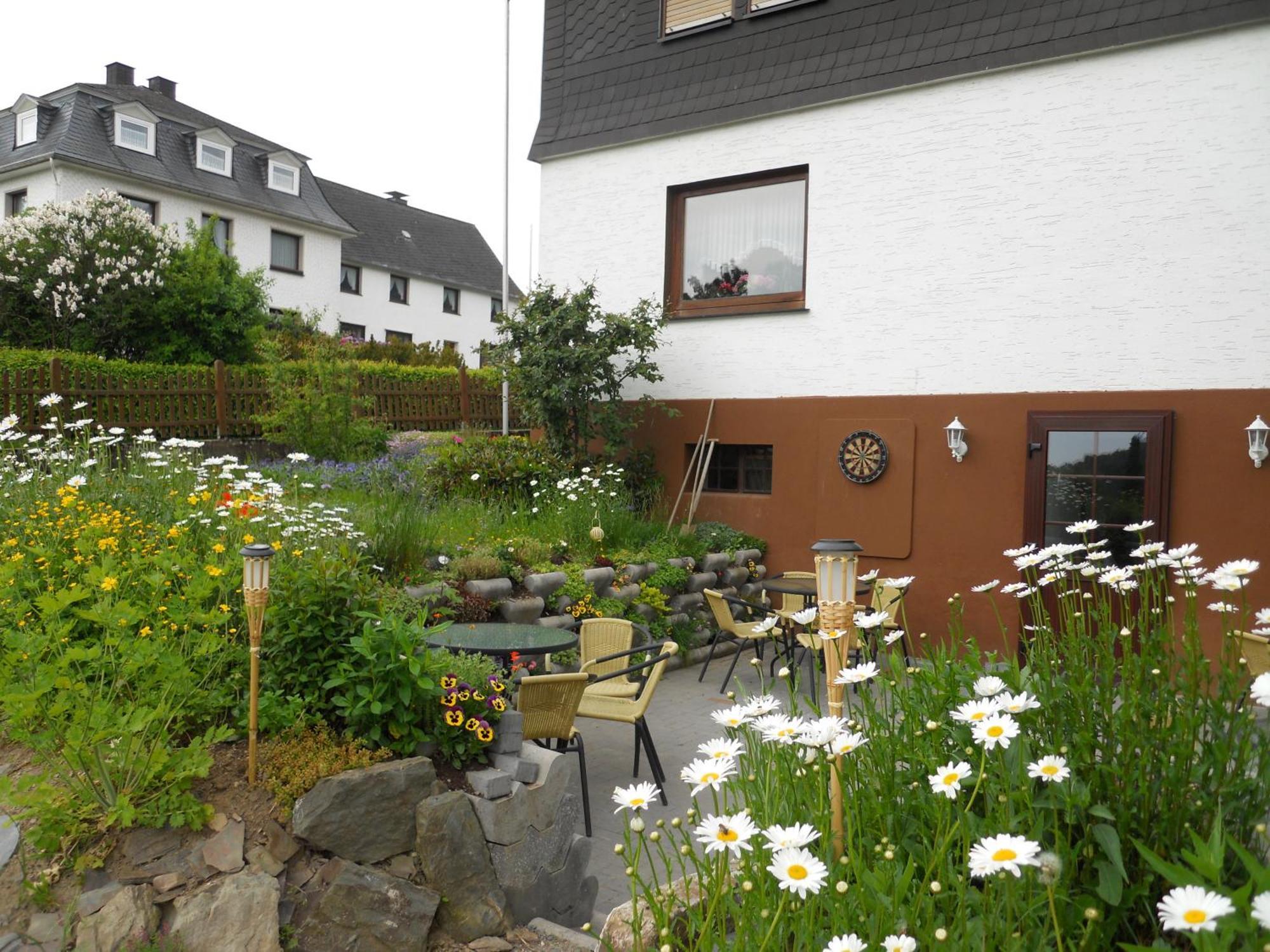 Fun4All-Holidayhome Medebach Exteriör bild