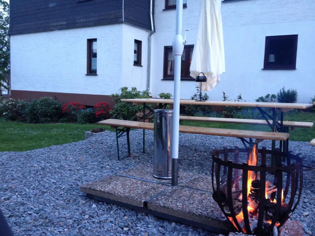 Fun4All-Holidayhome Medebach Exteriör bild